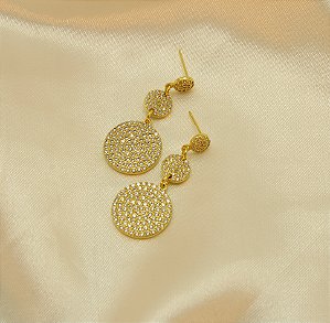 Brinco com Design Cravejado Folheado a Ouro 18k