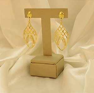 Brinco com Design Vazado com Zircônia Banhado a Ouro 18k