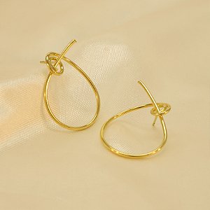 Brinco de Aro Trabalhado Folheado a Ouro 18k