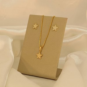 Conjunto com Design de Estrela Folheado a Ouro 18k