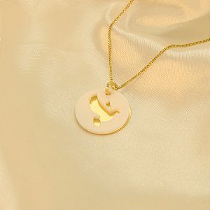 Gargantilha Espírito Santo com Resina Banhado a Ouro 18k