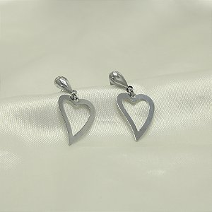 Brinco de Coração Vazado Banhado a Ouro Branco