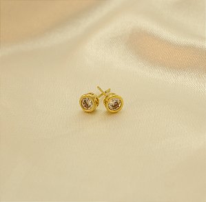 Brinco Cravação Inglesa Banhado a Ouro 18k