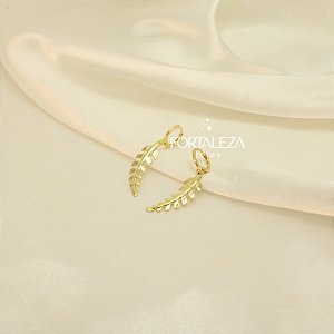 Brinco Argola com Design de Folha Banhado a Ouro 18k