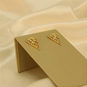Brinco Triangular Vazado Banhado a Ouro 18k