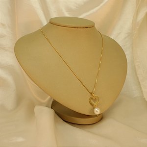 Gargantilha de Coração com Pérola Banhado a Ouro 18k