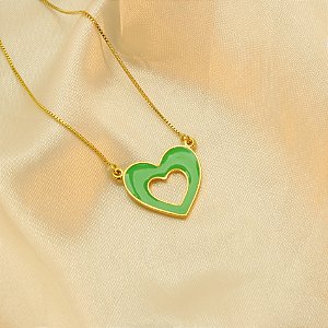 Gargantilha de Coração com Resina Banhado a Ouro 18k