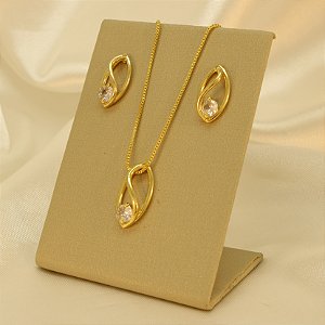 Conjunto Oval com Detalhe em Zircônia Banhado a Ouro 18k