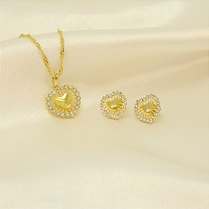 Conjunto de Coração Cravejado em Zircônia Banhado a Ouro 18k
