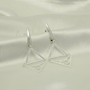 Brinco com Design Geométrico Banhado a Prata 925