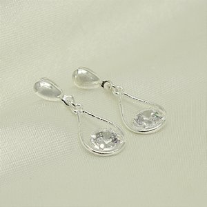 Brinco de Gota com Zircônia Cristal Banhado a Prata 925