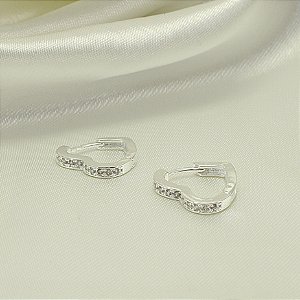 Brinco Argola com Design de Coração Banhado a Prata 925