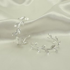 Brinco Argola com Detalhe de Folhas Banhado a Prata 925