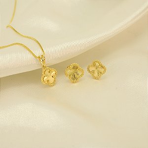 Conjunto com Desing de Trevo Banhado a Ouro 18k