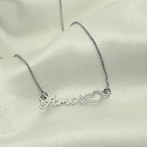 Gargantilha Escrito Amor e Coração Banhado a Ouro Branco