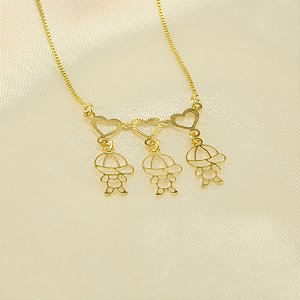 Gargantilha Três Meninos e Corações Banhado a Ouro 18k