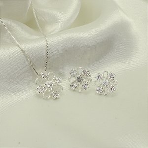 Conjunto de Flor com Zircônia Banhado a Prata