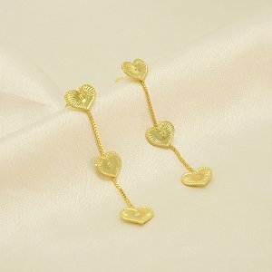 Brinco de Corações Texturizados Banhado a Ouro 18k