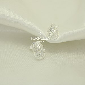 Brinco de Gota Vazada Banhado a Prata 925