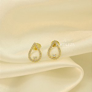 Brinco de Gota Cravejado em Zircônia Banhado a Ouro 18k