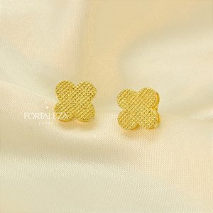Brinco de Trevo Texturizado Banhado a Ouro 18k