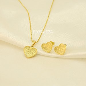 Conjunto de Coração Texturizado Banhado a Ouro 18k