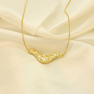 Colar com Design Martelado Banhado a Ouro 18k