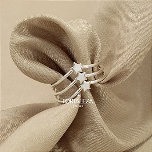 Anel de Aro Triplo com Detalhes de Estrelas Banhado a Prata