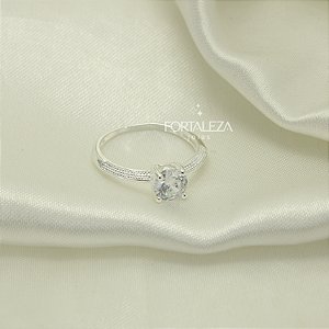Anel Solitário com Zircônia Cristal Banhado a Prata 925