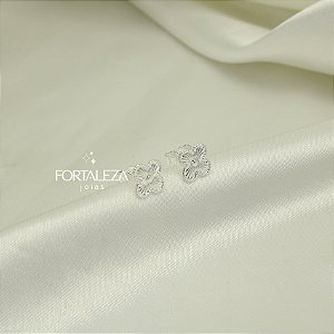 Brinco de Trevo Texturizado Banhado a Prata 925