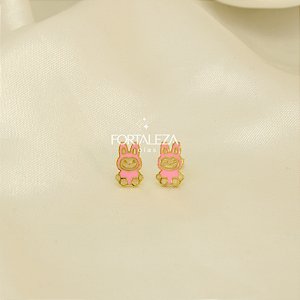 Brinco Labubu Resinado Banhado a Ouro 18k