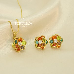 Conjunto de Flor Cravejado em Zircônia Banhado a Ouro 18k