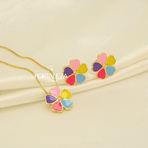Conjunto de Flor Resinada Banhado a Ouro 18k