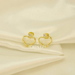 Brinco Coração Vazado com Zircônia Banhado a Ouro 18k
