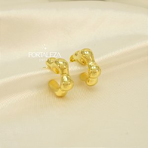 Brinco Argola com Design de Flor Banhado a Ouro 18k