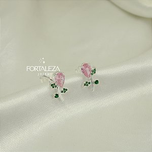 Brinco de Rosa com Zircônias Banhado a Prata 925