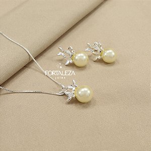 Conjunto com Design de Borboletas e Pérola Banhado a Prata