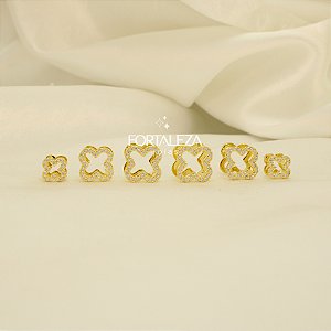 Brinco Argola em Trio Trevo Cravejado e Banhado a Ouro 18k