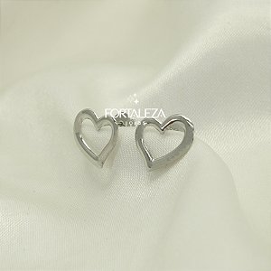 Brinco de Coração Vazado em Aço Inox