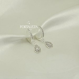 Brinco Argola Gota Cravejada em Zircônia Banhado a Prata 925