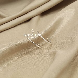 Brinco Argola com Design Torcido Banhado a Prata 925