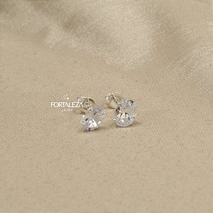 Brinco Oval de Zircônia Cristal em Prata 925