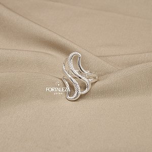 Anel com Design Orgânico Banhado a Prata
