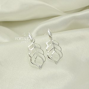 Brinco de Folha Vazada Banhado a Prata