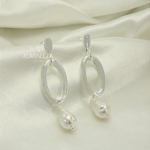 Brinco Oval com Pérola Barroca Banhado a Prata