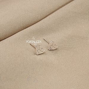 Brinco Coração com Design Diamantado em Prata 925