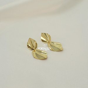 Brinco Orgânico Plissado Banhado a Ouro 18k