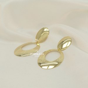 Brinco Oval com Detalhe Vazado Banhado a Ouro 18k