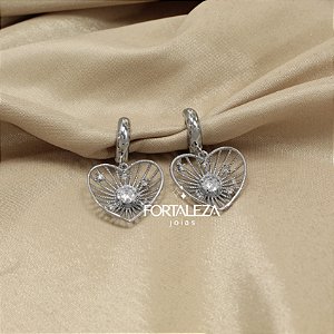 Brinco Argola Coração com Zircônias Banhado a Ouro Branco