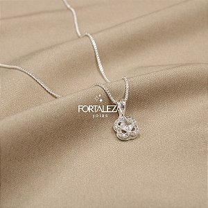 Gargantilha Flor Cravejado em Zircônia Banhado a Prata
